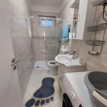 Marineri アパート *