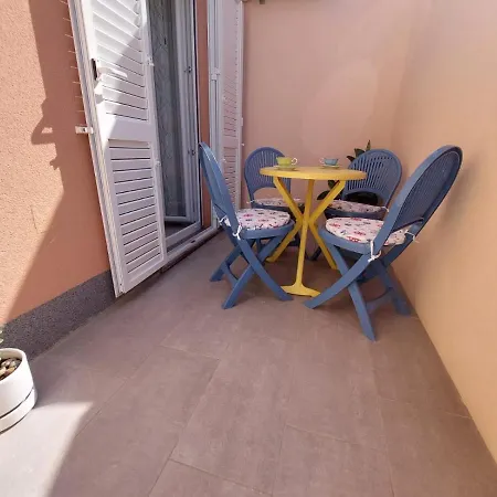 Apartment Marineri *