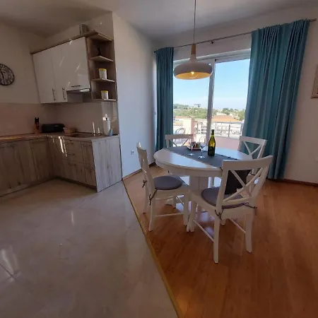 Apartment Marineri Sali