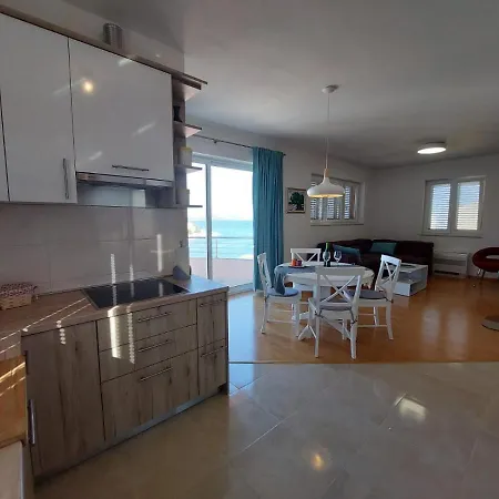Apartment Marineri